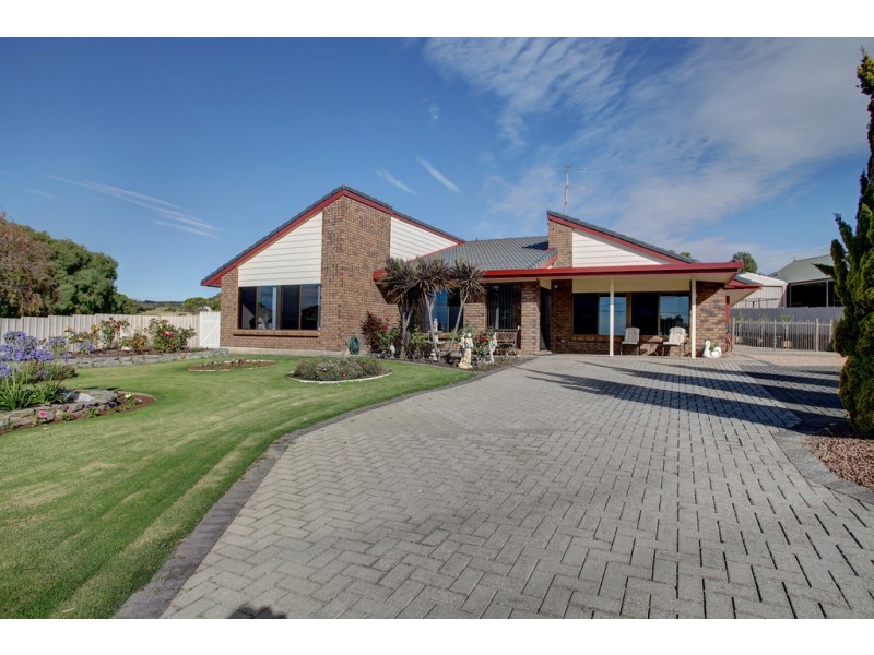 1 Hilltop Drive, Port Lincoln SA 5606