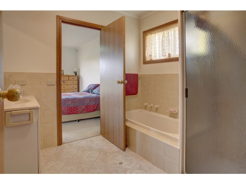 11 Springfield Drive, Port Lincoln SA 5606