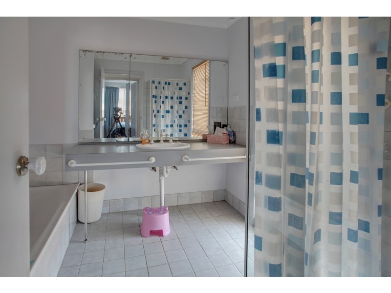 26 Nancy Road, Coffin Bay SA 5607