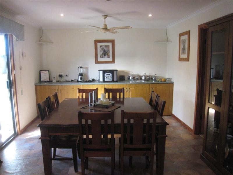 20 Flinders Avenue, Port Lincoln SA 5606