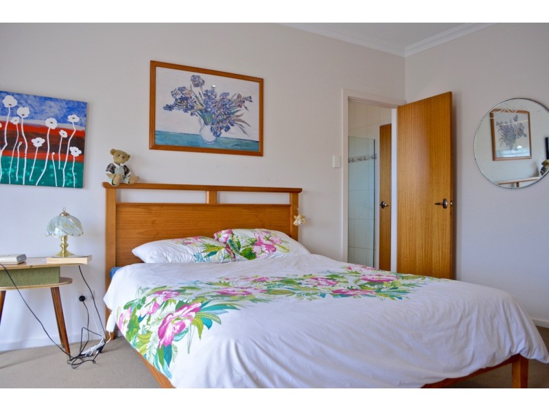 10/2 Benson Avenue, Coffin Bay SA 5607