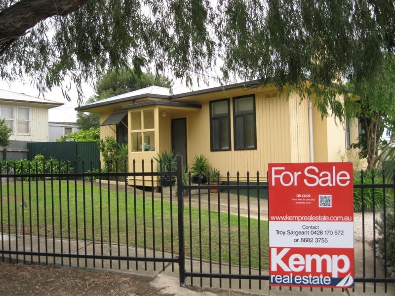 12 Elizabeth Street, Port Lincoln SA 5606