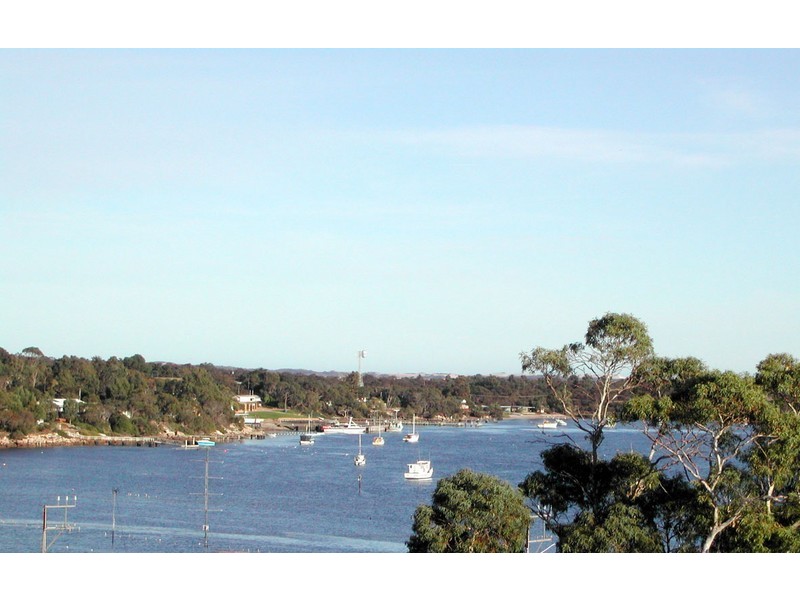 23 Pine Crescent, Coffin Bay SA 5607