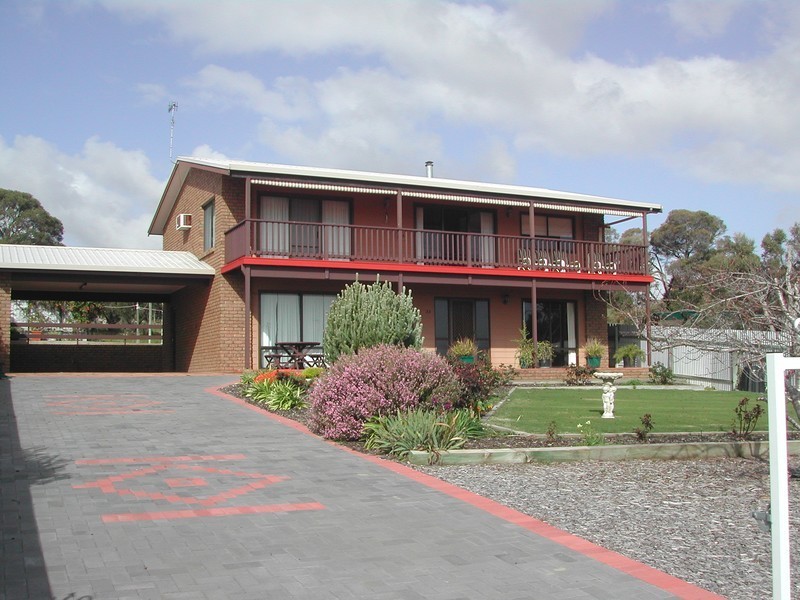 23 Pine Crescent, Coffin Bay SA 5607