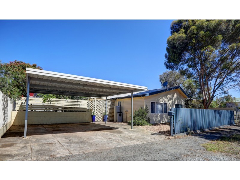 25 Knott Street, Port Lincoln SA 5606