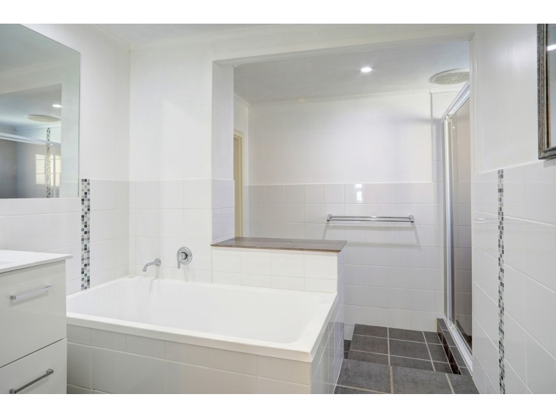 25 Knott Street, Port Lincoln SA 5606