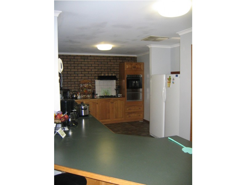 2a Emeroo Court, Roxby Downs SA 5725