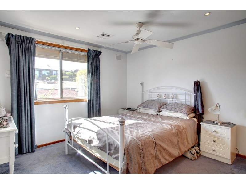 6 Hilltop Drive, Port Lincoln SA 5606