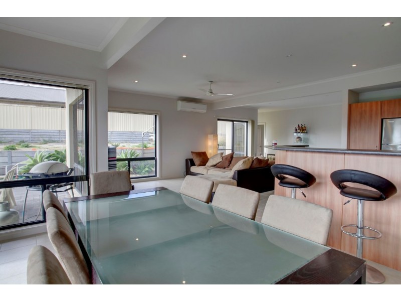 2/37 Cove View Drive, Port Lincoln SA 5606