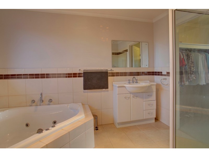 2/37 Cove View Drive, Port Lincoln SA 5606