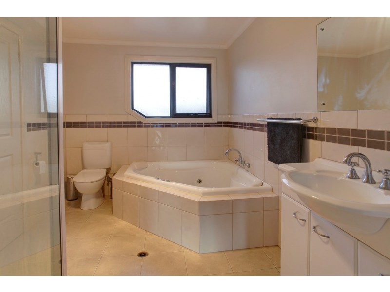 2/37 Cove View Drive, Port Lincoln SA 5606