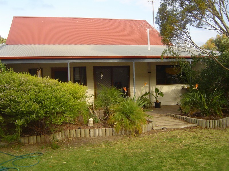 16 Bruce Terrace, Cummins SA 5631