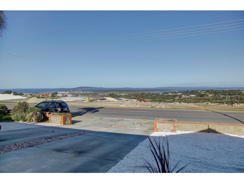 2/136 New West Road, Port Lincoln SA 5606