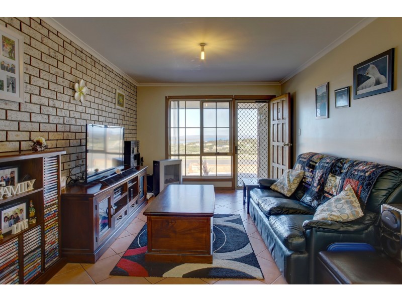 2/136 New West Road, Port Lincoln SA 5606