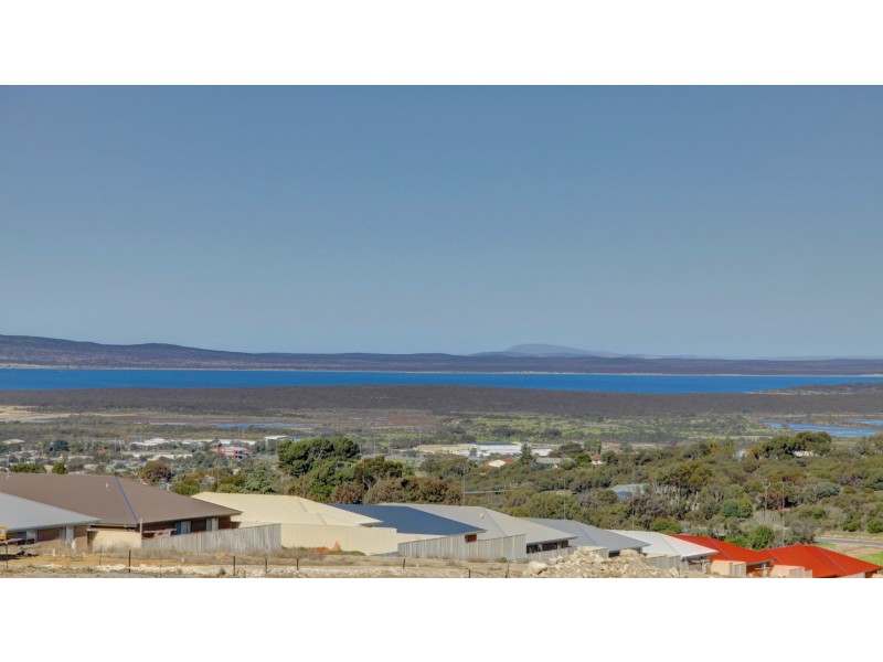 2/136 New West Road, Port Lincoln SA 5606