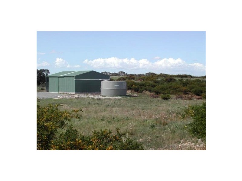 S185 and 186 Farm Beach Rd, Wangary SA 5607