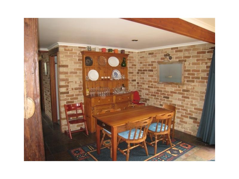 215-217 Esplanade, Coffin Bay SA 5607