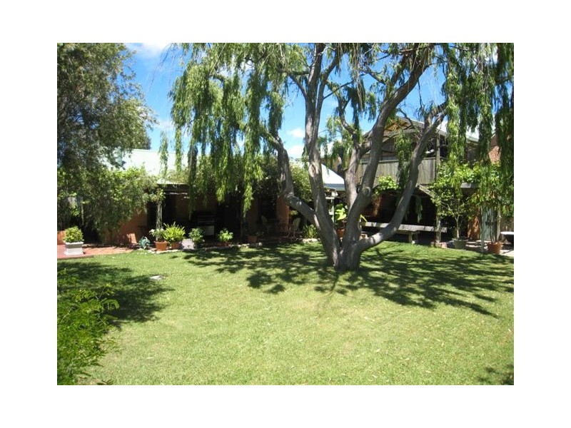 215-217 Esplanade, Coffin Bay SA 5607