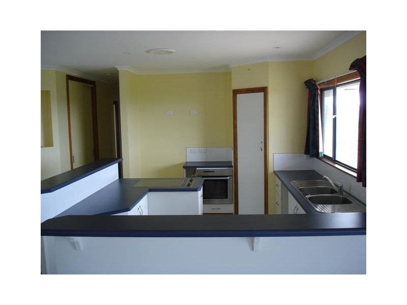 12 Lawson Drive, Port Lincoln SA 5606