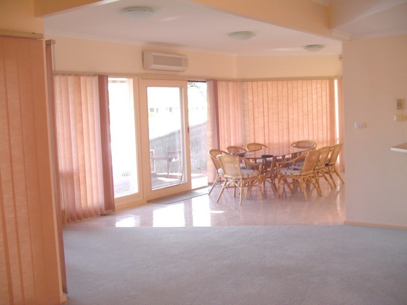 30 Parnkalla Avenue, Port Lincoln SA 5606