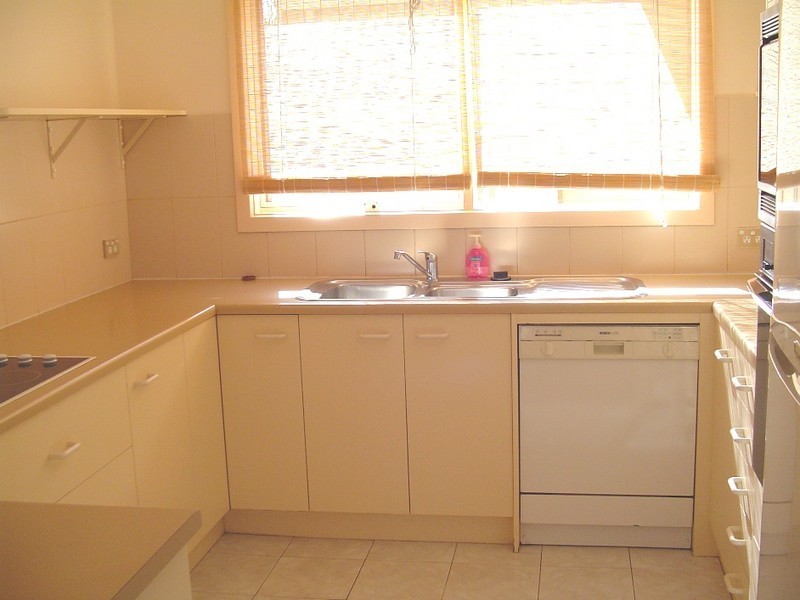 30 Parnkalla Avenue, Port Lincoln SA 5606