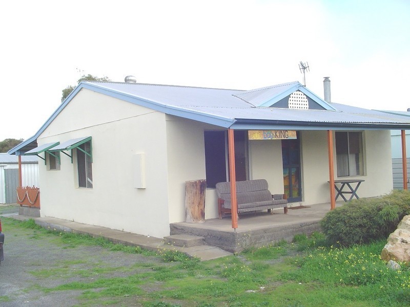 5 Flinders Ave, Coffin Bay SA 5607