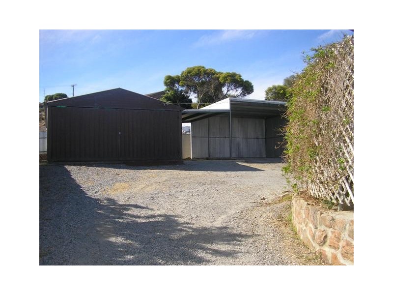 8 Wandana Avenue, Port Lincoln SA 5606