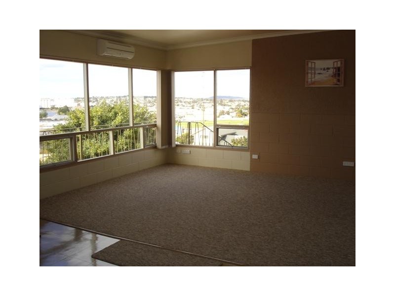 8 Prospect Road, Port Lincoln SA 5606