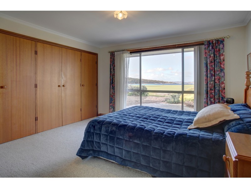 7 North Point Avenue, Port Lincoln SA 5606