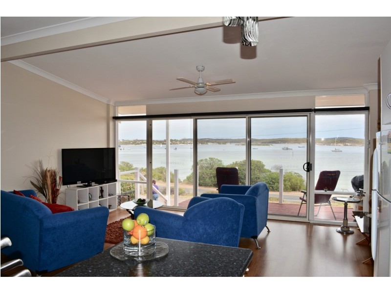 2/77 Esplanade, Coffin Bay SA 5607