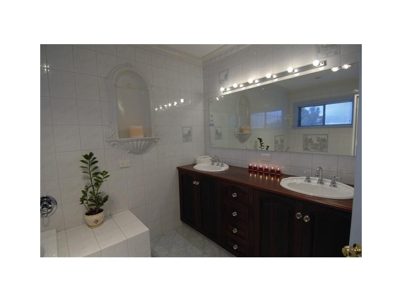 19 Hilltop Drive, Port Lincoln SA 5606