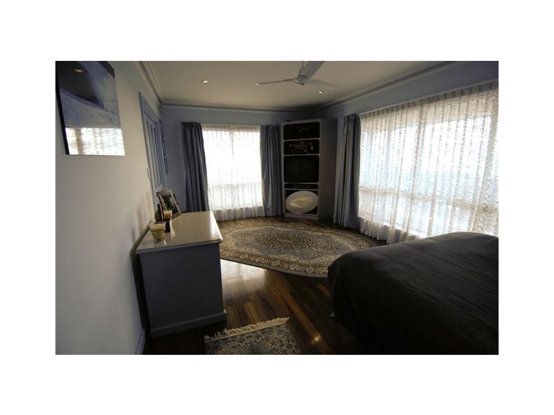 19 Hilltop Drive, Port Lincoln SA 5606