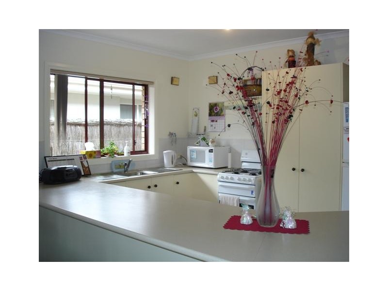 17 Parnkalla Avenue, Port Lincoln SA 5606