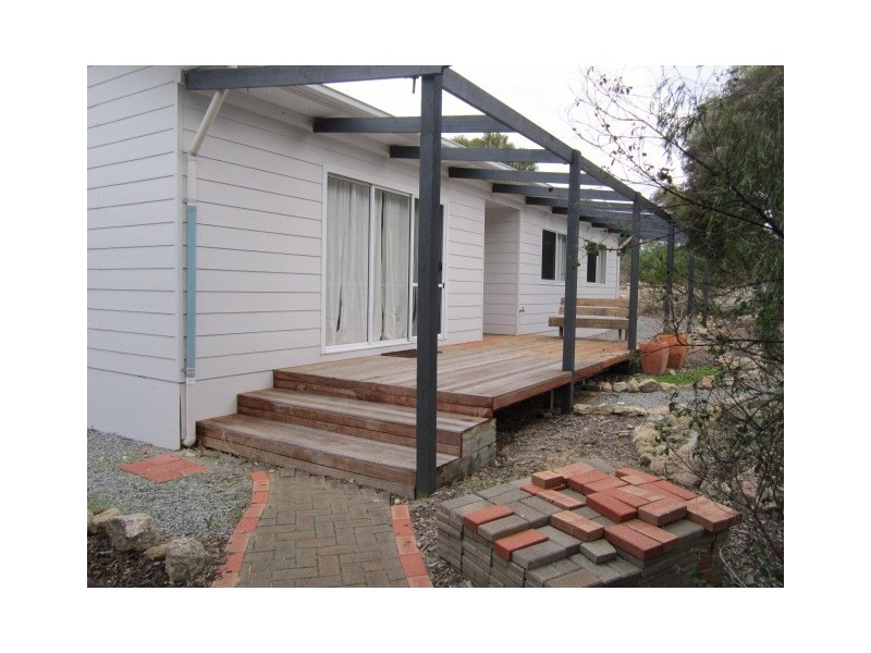 16 Shepperd Ave, Coffin Bay SA 5607