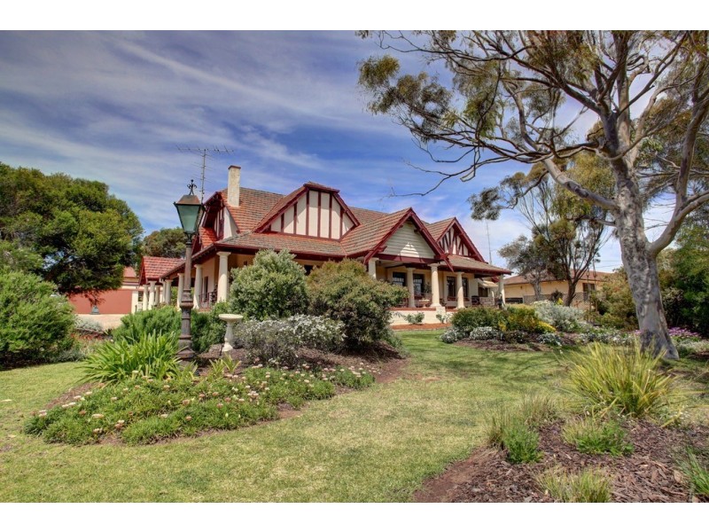 13 Knott Street, Port Lincoln SA 5606