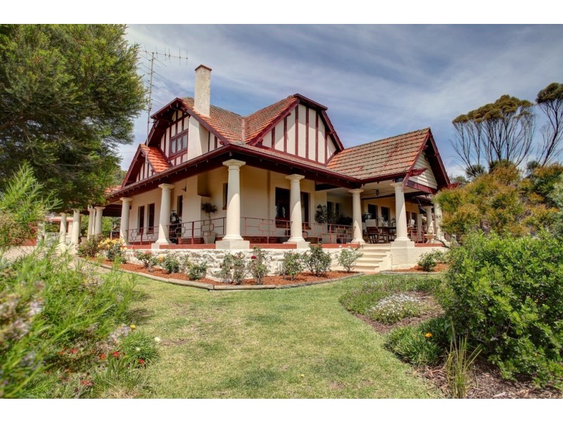 13 Knott Street, Port Lincoln SA 5606