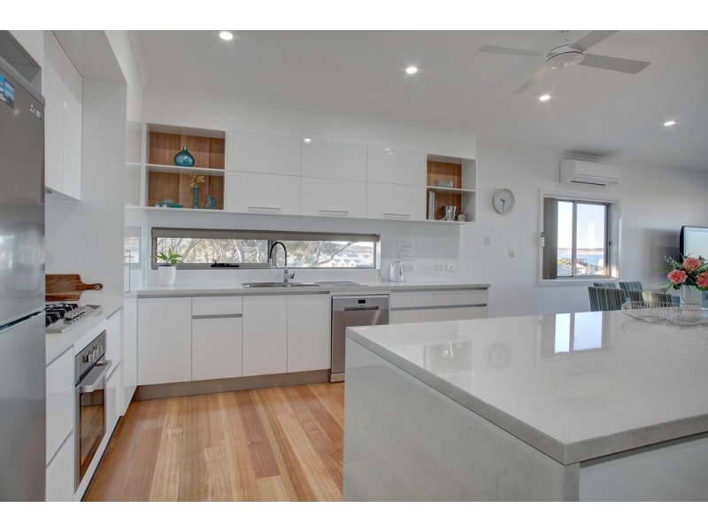 2/2 Bridge Crescent, Port Lincoln SA 5606