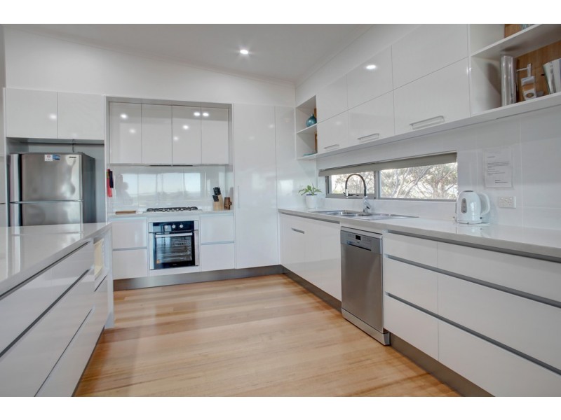 2/2 Bridge Crescent, Port Lincoln SA 5606