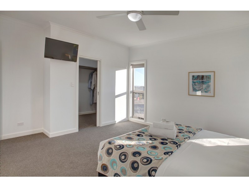2/2 Bridge Crescent, Port Lincoln SA 5606