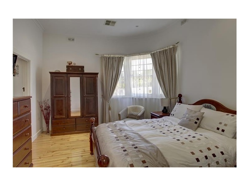 17 Queen Street, Port Lincoln SA 5606