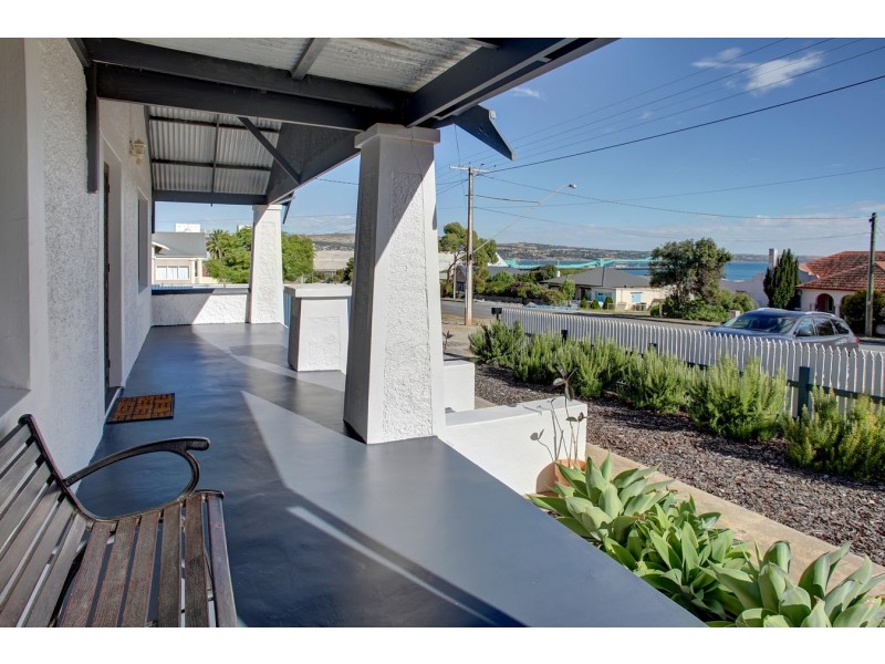 2/24 Queen Street, Port Lincoln SA 5606