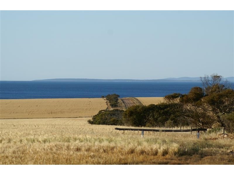 Section 44 Hundred of Louth, Tumby Bay SA 5605