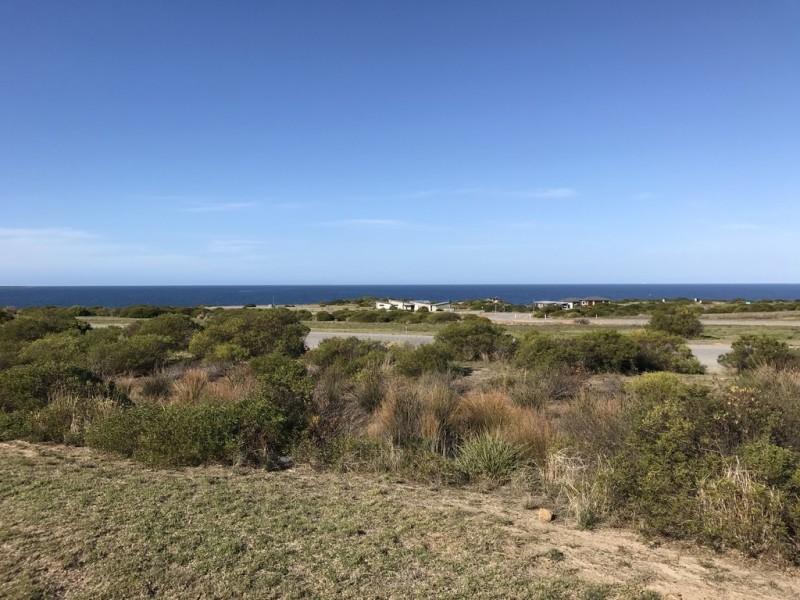 8 Plover Court Point Boston Via, Port Lincoln SA 5606