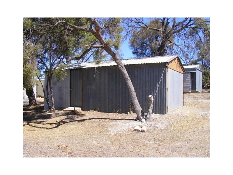 33 Flinders Ave, Coffin Bay SA 5607