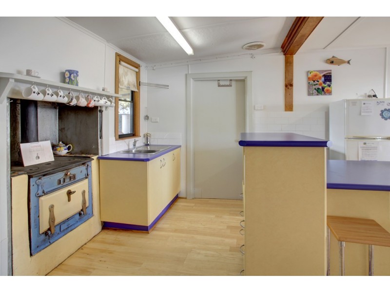 27 Esplanade, Coffin Bay SA 5607