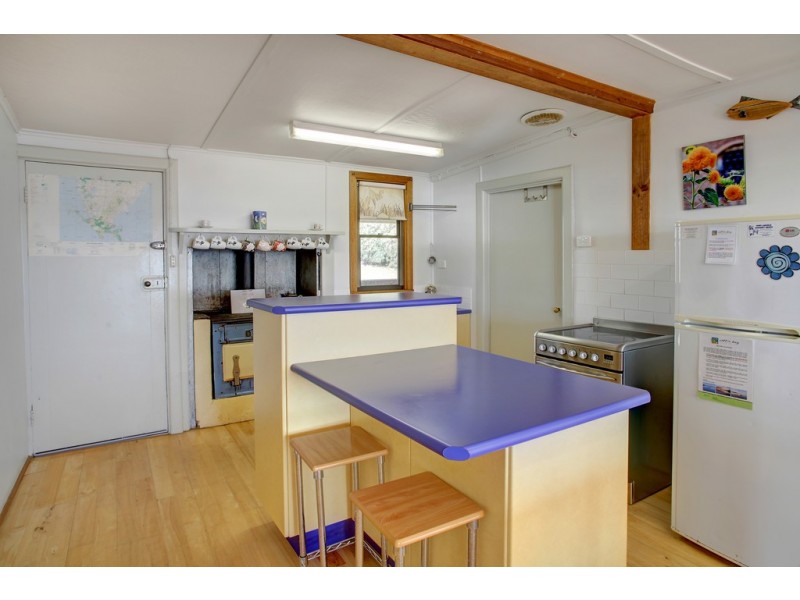 27 Esplanade, Coffin Bay SA 5607