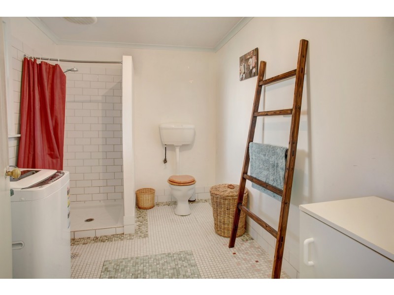 27 Esplanade, Coffin Bay SA 5607