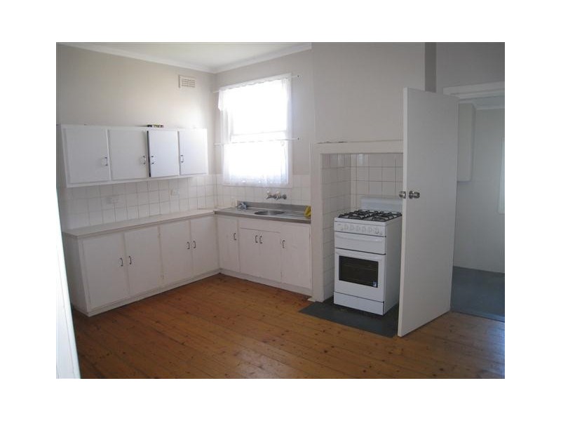 16 Whait Ave, Port Lincoln SA 5606