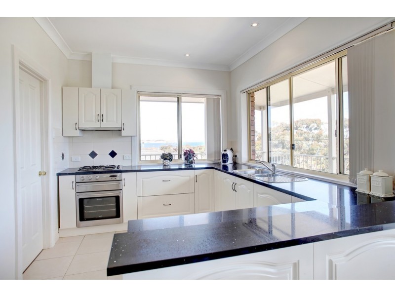 24 Valley View Road, Port Lincoln SA 5606