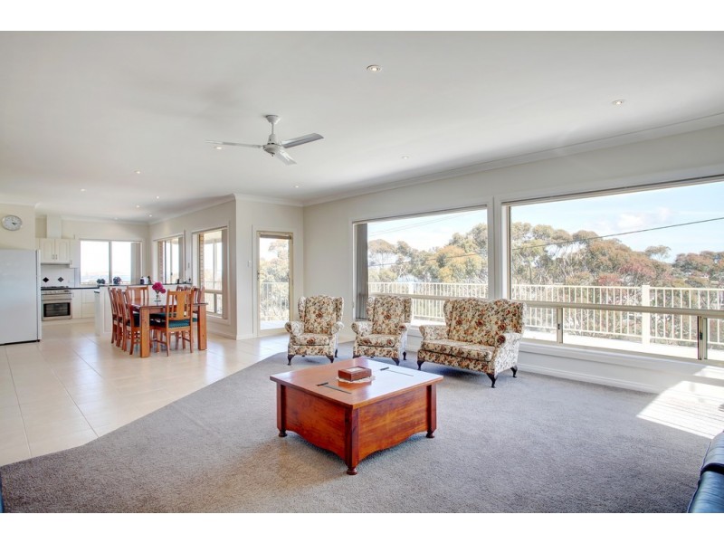 24 Valley View Road, Port Lincoln SA 5606